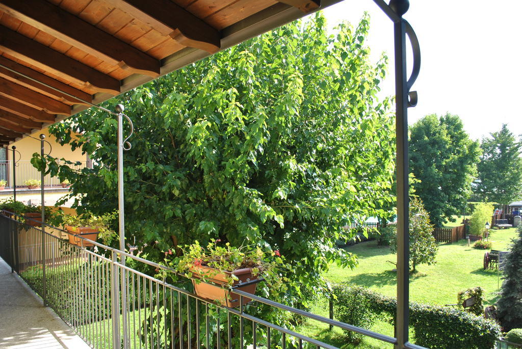 Villa Fondo Brugarolo Busnago Habitación foto